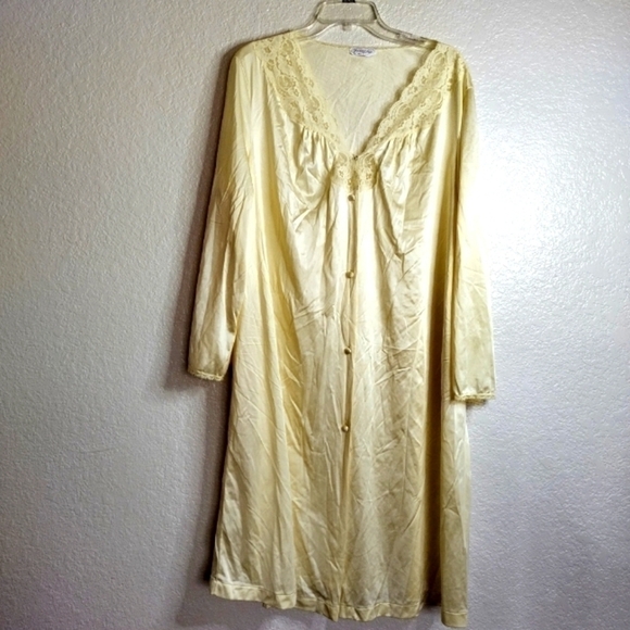 Vintage vanity fair long sleeve button down nightgown USA sz Xl - Picture 1 of 8